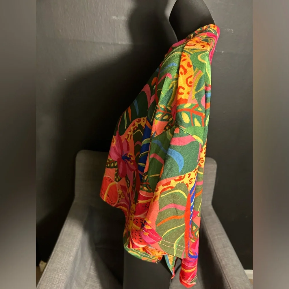 Vibrant Tropical Print Women's Top 1X